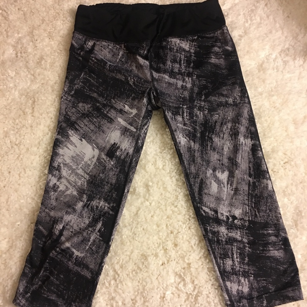 Work out leggings.